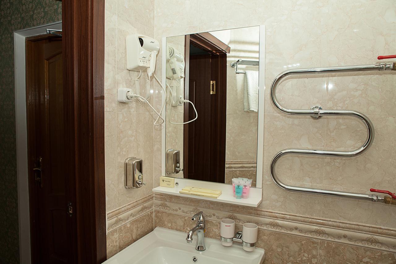 Hotel Topaz アスターナ エクステリア 写真