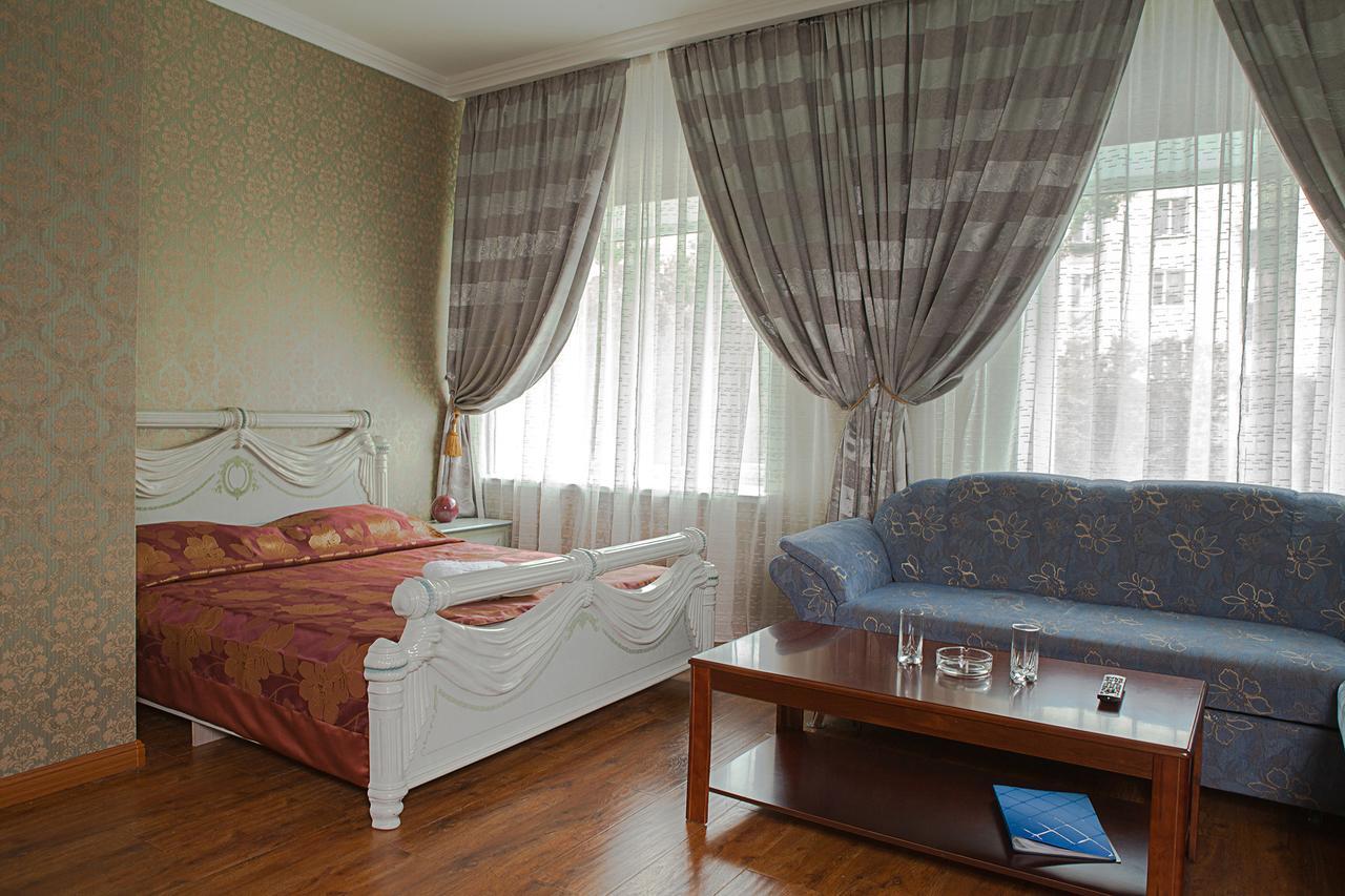 Hotel Topaz アスターナ エクステリア 写真